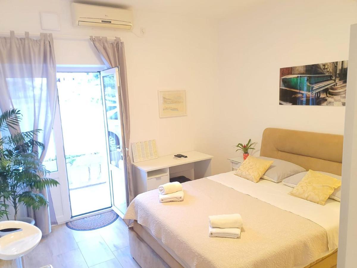 מאקרסקה Apartments Anica & Gabriela מראה חיצוני תמונה