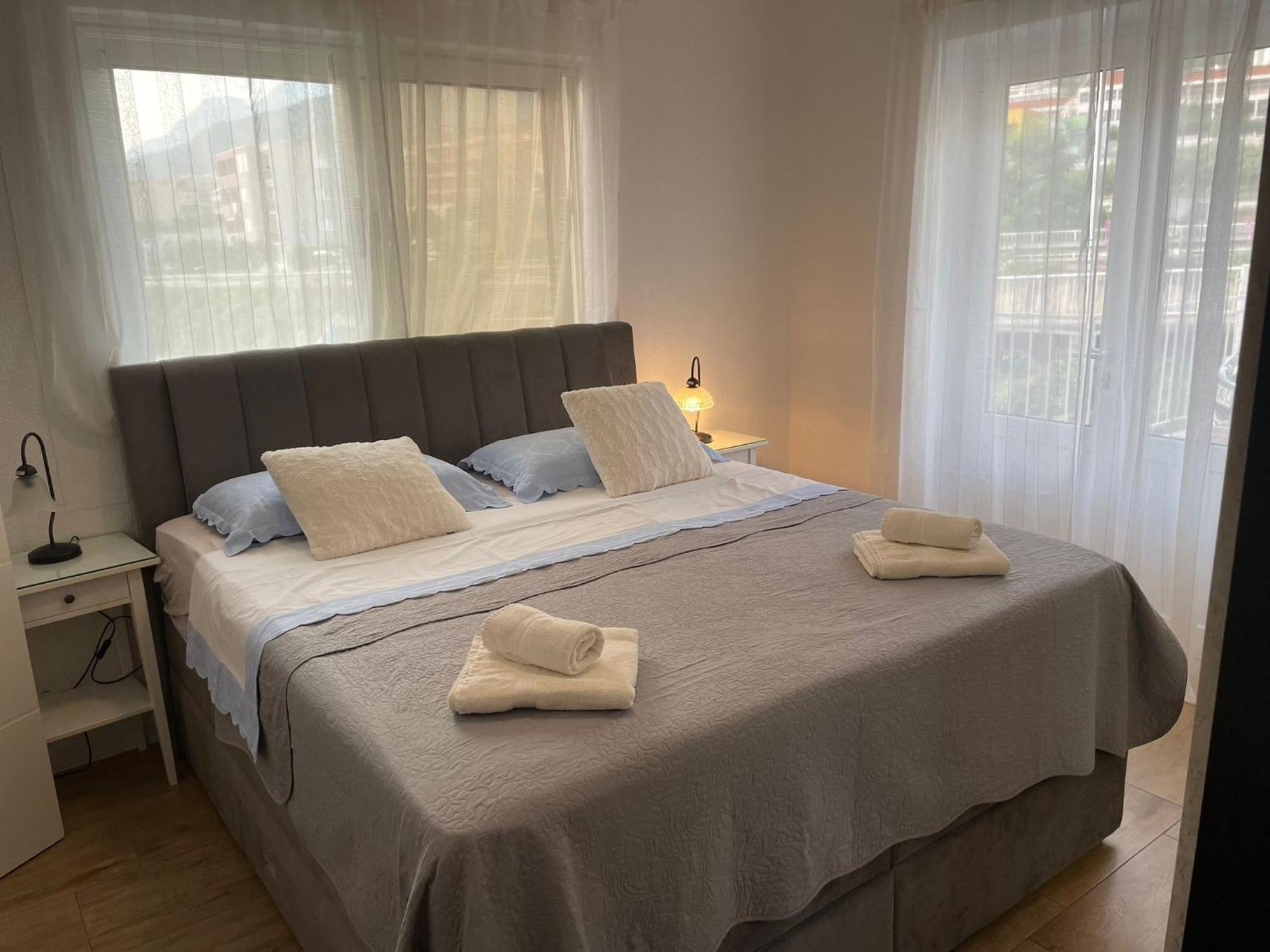 מאקרסקה Apartments Anica & Gabriela מראה חיצוני תמונה