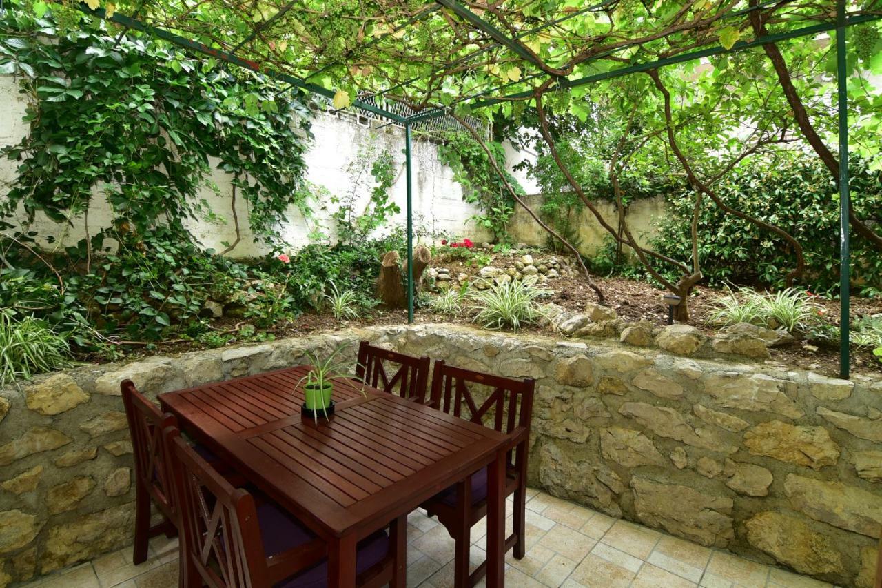 מאקרסקה Apartments Anica & Gabriela מראה חיצוני תמונה