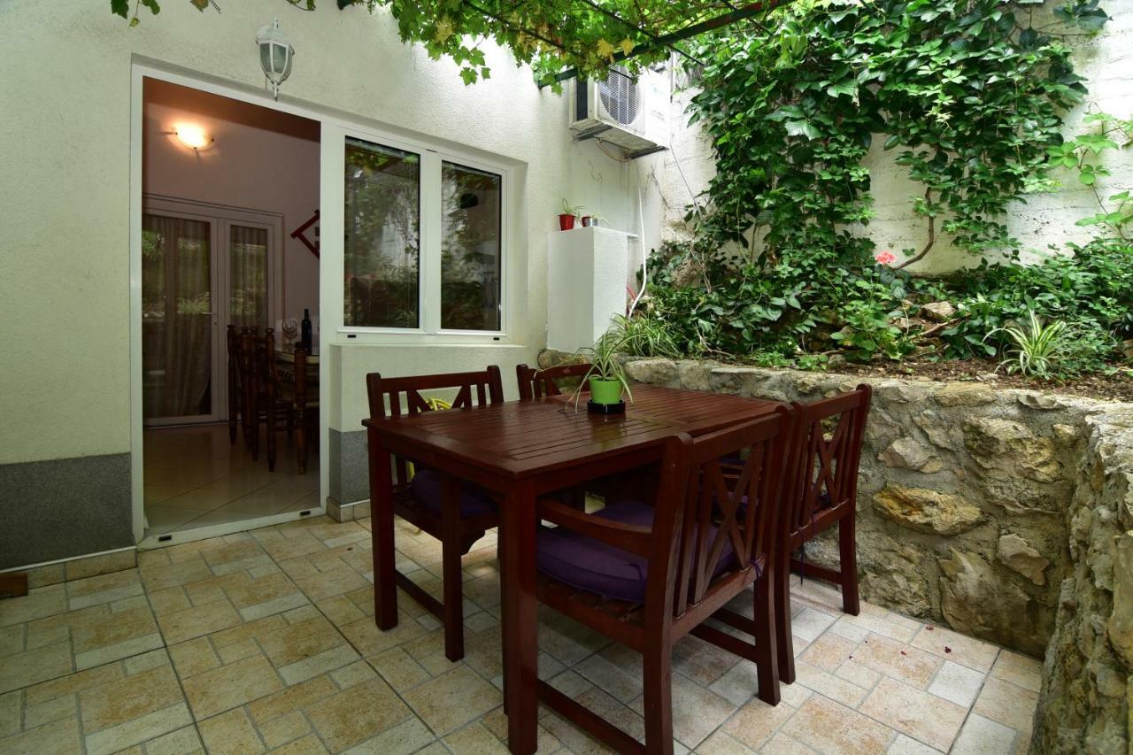 מאקרסקה Apartments Anica & Gabriela מראה חיצוני תמונה