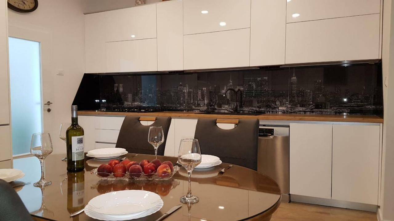 מאקרסקה Apartments Anica & Gabriela מראה חיצוני תמונה