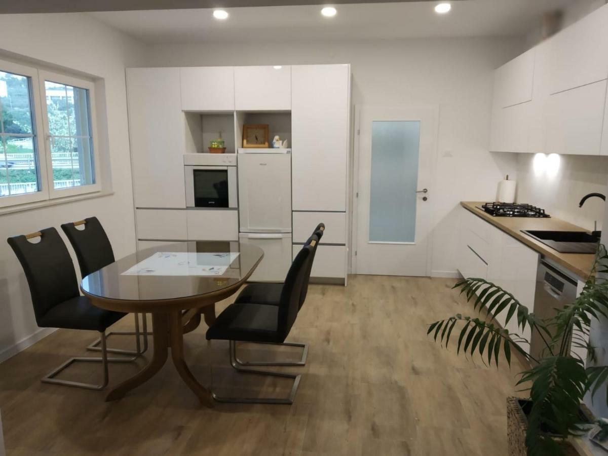 מאקרסקה Apartments Anica & Gabriela מראה חיצוני תמונה