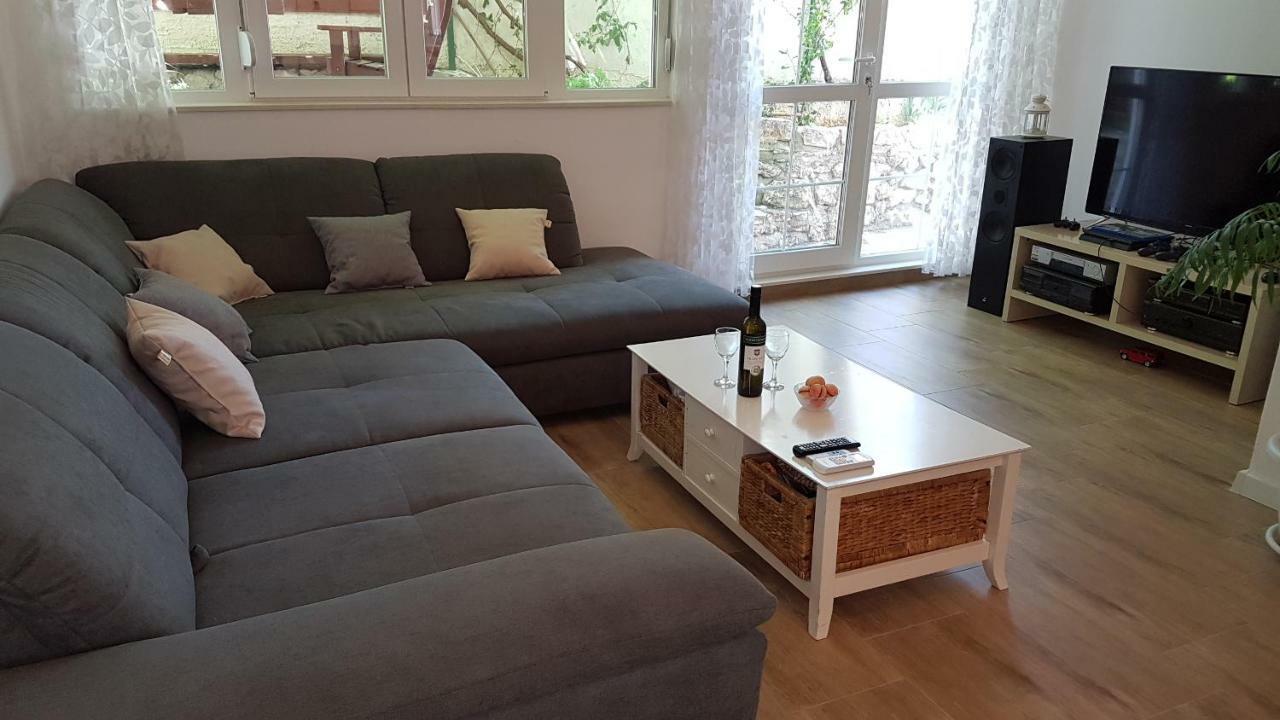 מאקרסקה Apartments Anica & Gabriela מראה חיצוני תמונה