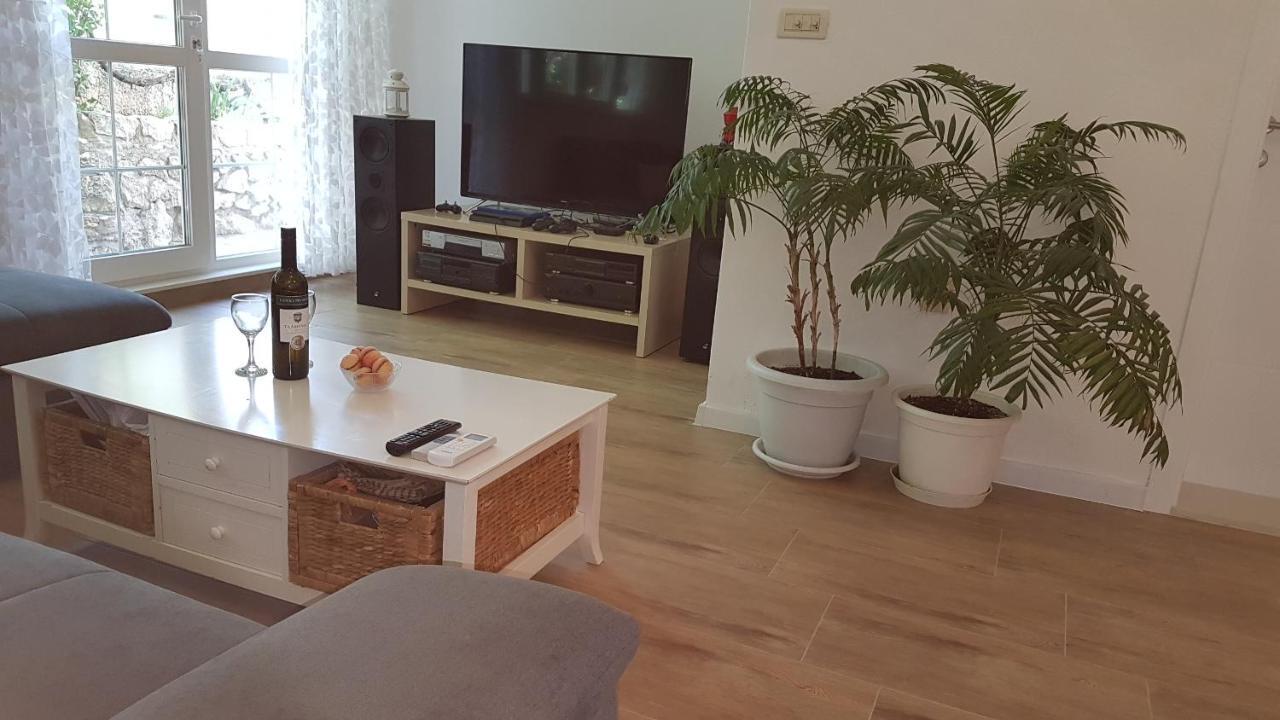 מאקרסקה Apartments Anica & Gabriela מראה חיצוני תמונה